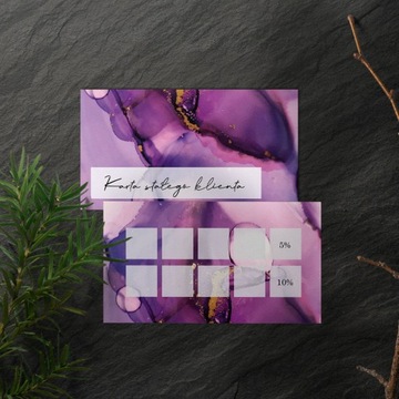 Карты лояльности — розовые и фиолетовые