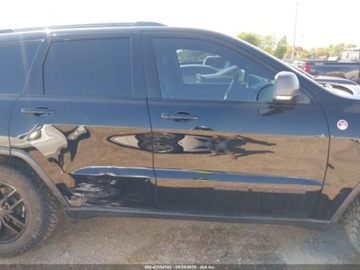 Jeep Grand Cherokee IV 2017 Jeep Grand Cherokee Trailhawk 2017 5.7l 5.7 Benzyna 360KM, zdjęcie 6