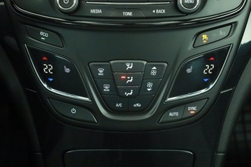 Opel Insignia I Sedan Facelifting 2.0 CDTI ECOTEC 163KM 2014 Opel Insignia 2.0 CDTI, Salon Polska, Xenon, zdjęcie 9