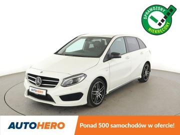 Mercedes Klasa B W246 Sports Tourer Facelifting 2.0 220 184KM 2018 Mercedes B 220 4x4 automat full LED navi klima