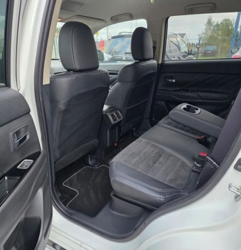 Mitsubishi Outlander III 2019 Mitsubishi Outlander Zasieg 60 km Super Stan Gwarancja Mechaniczna Sliczny, zdjęcie 15