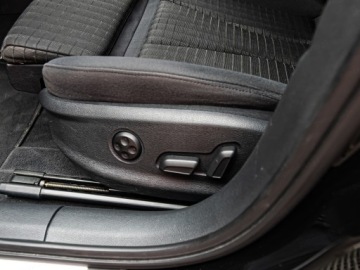 Audi A3 8V Sportback 5d Facelifting 1.5 35 TFSI 150KM 2019 AUDI A3 35 TFSI S line S tronic Hatchback 1.5 (150KM) 2019, zdjęcie 6