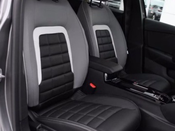 Citroen C4 IV 2026 Od ręki - Max eDCT6 1.2 mHEV 145KM / Pakiet Zimowy, Techno, Okno dachowe, zdjęcie 4