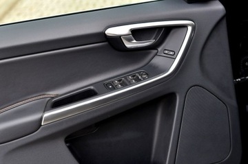 Volvo XC60 I SUV Facelifting 2.0 D3 136KM 2015 Volvo XC 60 LiFT 2,0 D3 5-Cilindrów Ledy Digital, zdjęcie 4