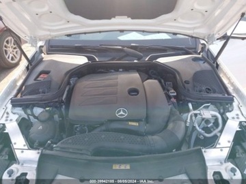 Mercedes Klasa E W213 2021 Mercedes-Benz Klasa E 350, 2021r., 2.0L 2.0 Benzyna 255KM, zdjęcie 9