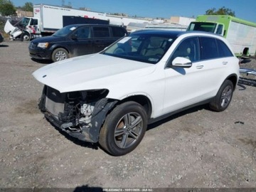 Mercedes GLC C254/X254 2022 Mercedes-Benz GLC 300 4Matic 2022 2.0l 2.0 Benzyna 255KM, zdjęcie 1