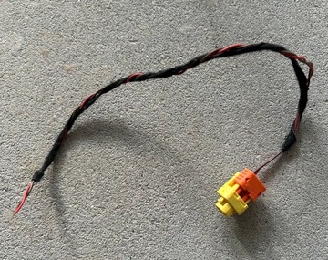Kostka z pinami VW AUDI SEAT SKODA 8W1971613B airbag