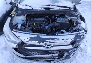 Hyundai i20 II 2015 Hyundai i20 2015r, 1.2 Benzyna. Uszkodzony przod. 1.2 Benzyna 80KM, zdjęcie 5