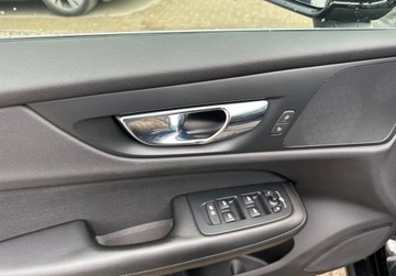 Volvo V60 II  Kombi 2.0 D4 190KM 2019 Volvo V60 2.0D 190KM 2019r. D4 auto zarejestrowane i ubezpieczone w Polsce, zdjęcie 10
