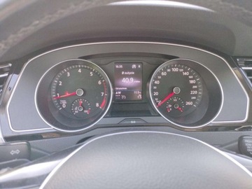 Volkswagen Passat B8 Limousine 1.8 TSI BlueMotion Technology 180KM 2017 Volkswagen Passat Salon PL, FV23, ACC, ASO, DSG 1.8 Benzyna 180KM, zdjęcie 13