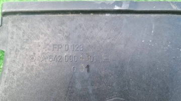 MERCEDES W166 POUZDRO FILTRU VZDUCHU A6420904301