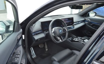 BMW Seria 5 G90-91 Sedan Plug-In 3.0 50e 489KM 2024 BMW Seria 5 BMW 550e xDrive Dostawa pod dom w cenie Dealer BMW Bonkowscy, zdjęcie 11