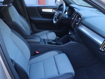 Volvo XC40 Crossover Facelifting 1.5 T2 129KM 2023 Volvo XC40 T2, Salon Polska, Serwis ASO, Automat, zdjęcie 8