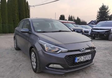 Hyundai i20 I Hatchback 5d Facelifting 1.2 DOHC 85KM 2015 Hyundai i20 2015r, 1.2 Benzyna LPG. Lekko uszkodzony przod. Jezdzi. 1.2