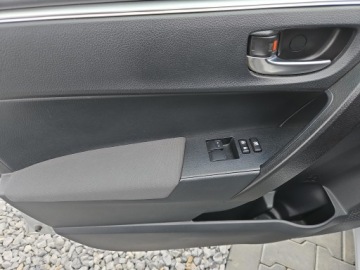 Toyota Corolla XI Sedan Facelifting 1,6 Valvematic 132KM 2017 Toyota Corolla 1.6 Active EU6 Seria E16 (2012-2019, zdjęcie 15