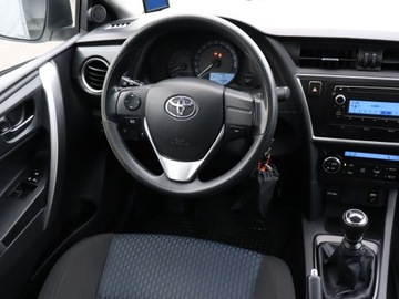 Toyota Auris II Touring Sports Facelifting 1.6 Valvematic 132KM 2015 Toyota Auris 1.6 Valvematic, Salon Polska, zdjęcie 6