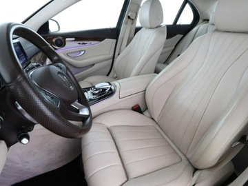 Mercedes Klasa E W213 Limuzyna 2.0 220d 194KM 2016 Mercedes E 220 Avantgarde Automat Navi Kamera, zdjęcie 12