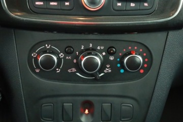 Dacia Logan II MCV Facelifting 1.0 SCe 73KM 2019 Dacia Logan 1.0 SCe, Salon Polska, Serwis ASO, zdjęcie 9