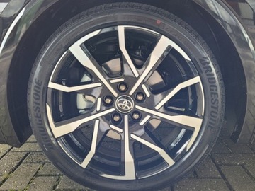 Toyota Prius V (XW60) 2.0  Hybrid Dynamic Force Plug-in 223KM 2025 Od ręki - Prestige 2.0 Hybrid Plug-in 223KM | Podgrzewane fotele!, zdjęcie 9