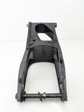 YAMAHA R1 RN12 04-06 РЫЧАГ ЗАДНЕЙ ОСИ