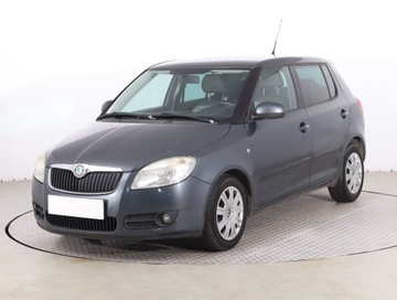 Skoda Fabia II Hatchback 1.2 i HTP 60KM 2009 Skoda Fabia 1.2, Klima, El. szyby, zdjęcie 1