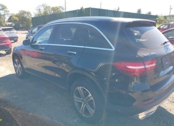 Mercedes GLC C253 2019 Mercedes-Benz GLC 2019, 2.0L, 4x4, od ubezpieczalni, zdjęcie 6