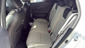 Toyota C-HR I Crossover Facelifting 1.8 Hybrid 122KM 2021 Toyota C-HR 1.8 Hybrid Executive 1.8 Hybrid Execut, zdjęcie 11