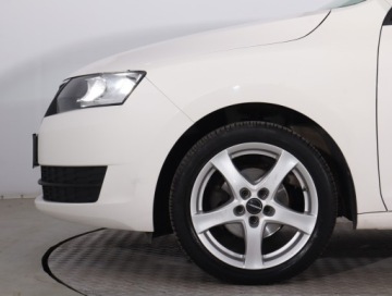 Skoda Rapid II Spaceback 1.2 TSI 90KM 2017 Skoda Rapid 1.2 TSI, Salon Polska, Serwis ASO, zdjęcie 13