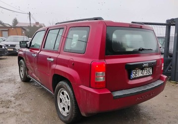 Jeep Patriot 2009 Jeep Patriot 2009r, 2.0 Benzyna. AUTOMAT. Lekko uszkodzony lewy bok. Jezd, zdjęcie 3
