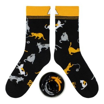 CUPOFSOX CZARNE SKARPETY W KOLOROWE KOTY 45-48