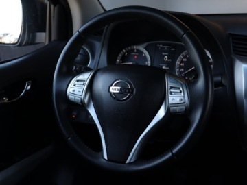 Nissan Navara IV Double Cab 2.3 190KM 2015 Nissan Navara 2.3 dCi, Salon Polska, zdjęcie 19