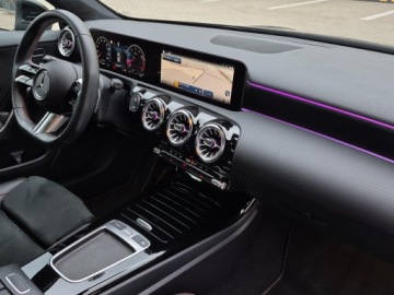 Mercedes Klasa A W177/V177 Hatchback Facelifting 2.0 220 190KM 2023 Mercedes-Benz A 220 4MATIC | pakiet AMG | Kamera |, zdjęcie 13