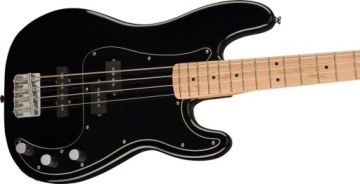 Squier Affinity Pack: бас-гитара PJ MN BLK + усилитель Rumble 15