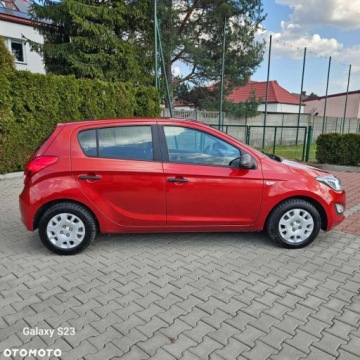 Hyundai i20 I Hatchback 5d Facelifting 1.2 DOHC 85KM 2012 Hyundai i20 Hyundai i20 1.2 Trend 1.2 Benzyna 86KM, zdjęcie 8