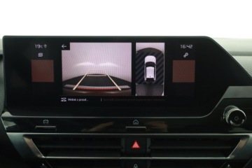 Citroen C4 III SUV 1.2 PureTech 156KM 2021 Citroen C4 1.2 PureTech, Salon Polska, zdjęcie 9