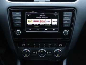 Skoda Octavia III Liftback 1.8 TSI 180KM 2015 Skoda Octavia 1.8 TSI, Salon Polska, Navi, Xenon, zdjęcie 11