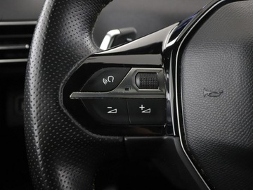 Peugeot 3008 II Crossover 2.0 BlueHDi 180KM 2017 Peugeot 3008 GT Line automat panorama 180KM navi, zdjęcie 31