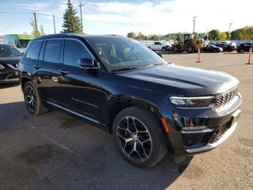 Jeep Grand Cherokee IV 2022 Jeep Grand Cherokee Jeep Grand Cherokee Summit Reserve 4x4 5.7 Benzyna, zdjęcie 4