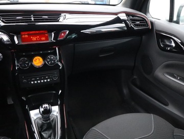 DS 3 Hatchback (Citroen) 1.6 VTi 120KM 2010 Citroen DS3 1.6 VTi, Salon Polska, Serwis ASO, zdjęcie 7