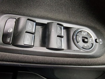 Ford S-Max I Van Facelifting 2.0 Duratorq TDCi DPF 140KM 2014 Ford S-Max Bi-Xenon Automat Ledy Navi Parktronic, zdjęcie 35