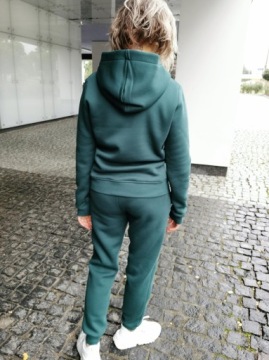 S01G ТЕПЛЫЙ СПОРТИВНЫЙ КОСТЮМ С КЕНГУРУ L