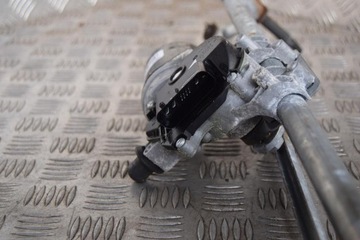 MECHANIZM SILNIK WYCIERACZEK FORD EXPLORER V'17