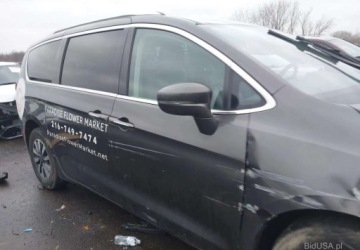 Chrysler Pacifica II 3.6 V6 291KM 2021 Chrysler Pacifica 2021 CHRYSLER PACIFICA automat 3,6L KUPIONY w transpor, zdjęcie 1