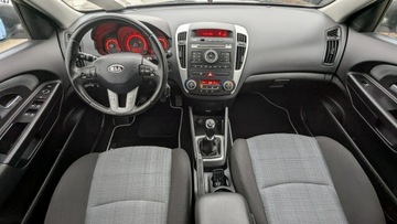 Kia Ceed I Hatchback 5d Facelifting 1.6 CRDi WGT 90KM 2010 Kia Cee'd 1.6D OPŁACONY Bezwypadkowy Klimatronik, zdjęcie 16