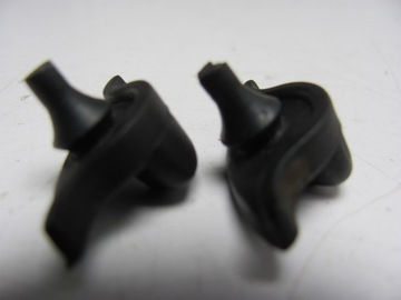 Mercedes W124 Резиновые отбойники лючка бензобака