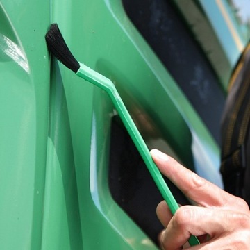 Набор кистей VIKAN для щелей и деталей.