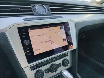 Volkswagen Passat B8 Limousine 1.8 TSI BlueMotion Technology 180KM 2017 Volkswagen Passat Salon PL, FV23, ACC, ASO, DSG 1.8 Benzyna 180KM, zdjęcie 21