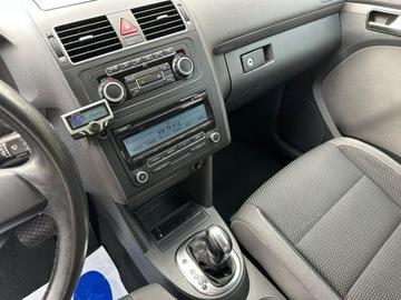 Volkswagen Touran II 1.6 TDI 105KM 2010 Volkswagen Touran Automat 7-miejsc Oryginał, zdjęcie 21