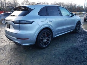 Porsche Cayenne III 2021 Porsche Cayenne 2021r, GTS, 4.0L, 4x4 4.0 Benzyna 453KM, zdjęcie 4