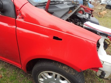 BŁOTNIK PRAWY PRZEDNI TOYOTA YARIS I 1.0 3E5